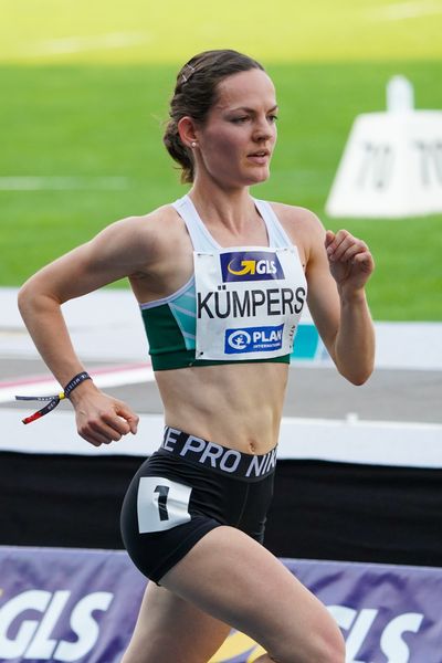 Julia Kuempers (Meckenheimer Sportverein) ueber 5000m am 09.08.2020 waehrend den deutschen Leichtathletik-Meisterschaften 2020 im Eintracht-Stadion in Braunschweig an Tag 2 (Nachmittags-Session)