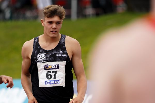 Marcel Meyer (Hannover 96) ueber 110m Huerden;Deutsche Leichtathletik-Mehrkampfmeisterschaften (Tag 2) am 22.08.2020 in Vaterstetten (Bayern)