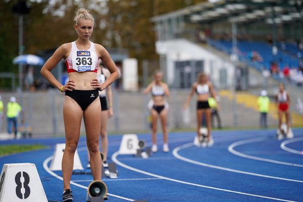 Neele Janssen (MTV Aurich) ueber 400m Huerden am 05.09.2020 waehrend den deutschen Leichtathletik-Jugendmeisterschaften im Frankenstadion in Heilbronn (Tag2)