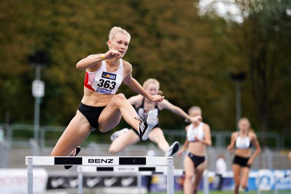 Neele Janssen (MTV Aurich) ueber 400m Huerden am 05.09.2020 waehrend den deutschen Leichtathletik-Jugendmeisterschaften im Frankenstadion in Heilbronn (Tag2)