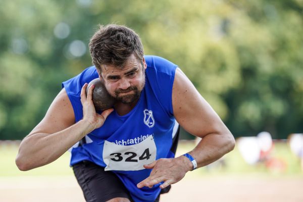 Johannes Dickebohm (SC Osterbrock) beim Kugelstossen am 13.09.2020 waehrend den niedersaechsischen Leichtathletik-Landesmeisterschaften im Erika-Fisch-Stadion in Hannover (Tag 2)