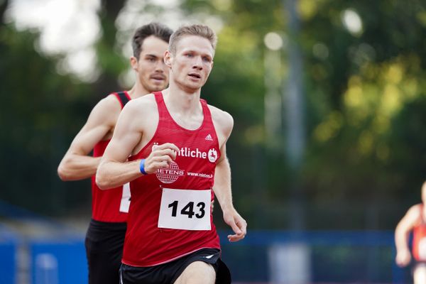 Kilian Gruenhagen (LG Braunschweig) ueber 1500m am 13.09.2020 waehrend den niedersaechsischen Leichtathletik-Landesmeisterschaften im Erika-Fisch-Stadion in Hannover (Tag 2)