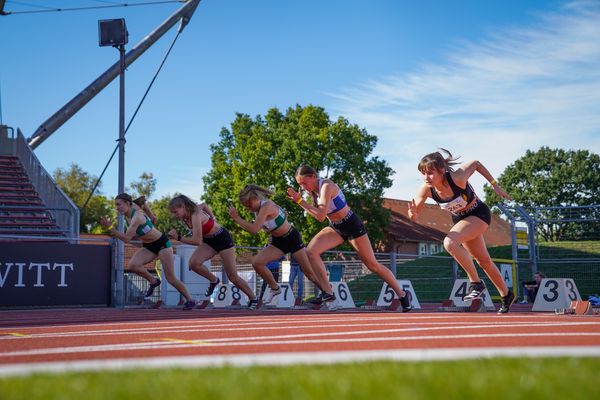 Impressionen: 100m Start am 19.09.2020 waehrend den niedersaechsischen Leichtathletik-Landesmeisterschaften U18/U20 im Stadion am Marschweg in Oldenburg (Tag 1)