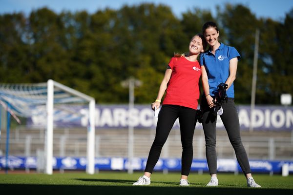 Elisabeth Vetter und Sasika Peuke (beide NLV) am 19.09.2020 waehrend den niedersaechsischen Leichtathletik-Landesmeisterschaften U18/U20 im Stadion am Marschweg in Oldenburg (Tag 1)