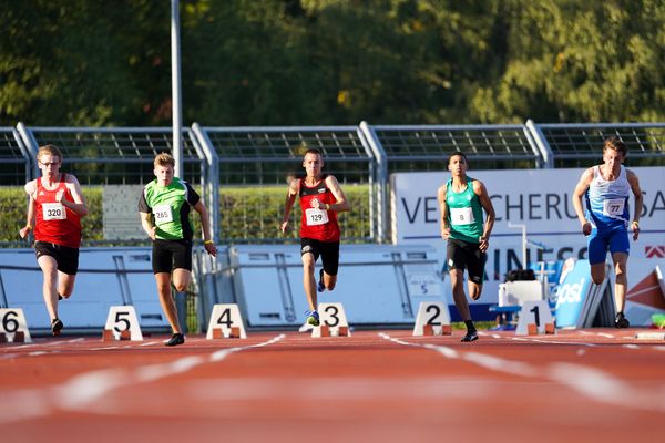 v.l.nr.: Frederik Postler (VfL Eintracht Hannover), Simon Weissflog (TSV Wehdel), Florian Kroll (LG Osnabrueck), Pharell Okoduwa (SV Werder Bremen), Marius Nuessle (LC Hansa Stuhr) ueber 100m am 19.09.2020 waehrend den niedersaechsischen Leichtathletik-Landesmeisterschaften U18/U20 im Stadion am Marschweg in Oldenburg (Tag 1)