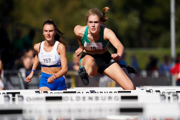 Zoe Gercken (SV Werder Bremen) ueber 100m Huerden am 20.09.2020 waehrend den niedersaechsischen Leichtathletik-Landesmeisterschaften U18/U20 im Stadion am Marschweg in Oldenburg (Tag 2)