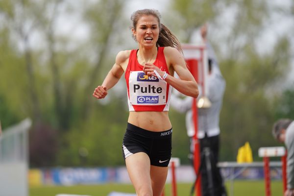 Johanna Pulte (SG Wenden) am 01.05.2021 waehrend der Deutschen Meisterschaften Langstrecke im Otto-Schott-Sportzentrum in Mainz