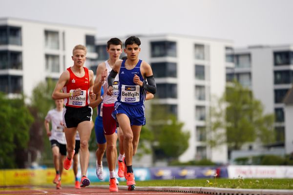 Anas Belfqih (TV Waldstrasse Wiesbaden) am 01.05.2021 waehrend der Deutschen Meisterschaften Langstrecke im Otto-Schott-Sportzentrum in Mainz