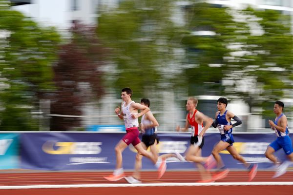 Theodor Schucht (SCC Berlin) am 01.05.2021 waehrend der Deutschen Meisterschaften Langstrecke im Otto-Schott-Sportzentrum in Mainz
