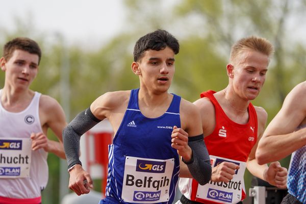 Anas Belfqih (TV Waldstrasse Wiesbaden) am 01.05.2021 waehrend der Deutschen Meisterschaften Langstrecke im Otto-Schott-Sportzentrum in Mainz