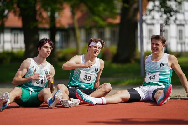 Yasin Burak Tuncay (Eintracht Hildesheim), Maximilian Kaluza (Eintracht Hildesheim) und Luc Bruno Oehlmann (Eintracht Hildesheim) am 29.05.2021 waehrend des Frank Ruediger Sportfestes auf dem Carl-Starcke-Platz in Melle