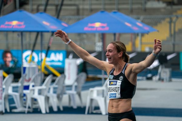 Alexandra Burghardt (LG Gendorf Wacker Burghausen) am 05.06.2021 waehrend den deutschen Leichtathletik-Meisterschaften 2021 im Eintracht-Stadion in Braunschweig