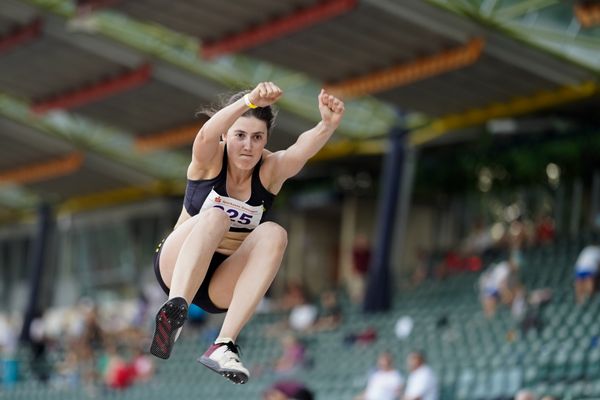 Thea Schmidt (LG Goettingen) im Dreisprung am 18.06.2021 waehrend den NLV + BLV Landesmeisterschaften im Jahnstadion in Göttingen