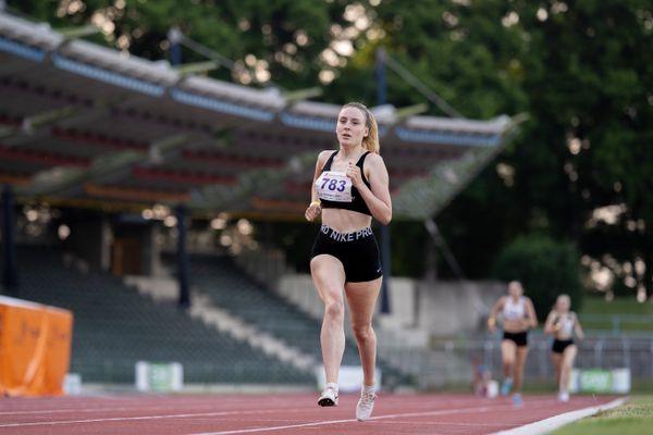 Ida Moll (VfL Germania Leer) ueber 800m am 18.06.2021 waehrend den NLV + BLV Landesmeisterschaften im Jahnstadion in Göttingen