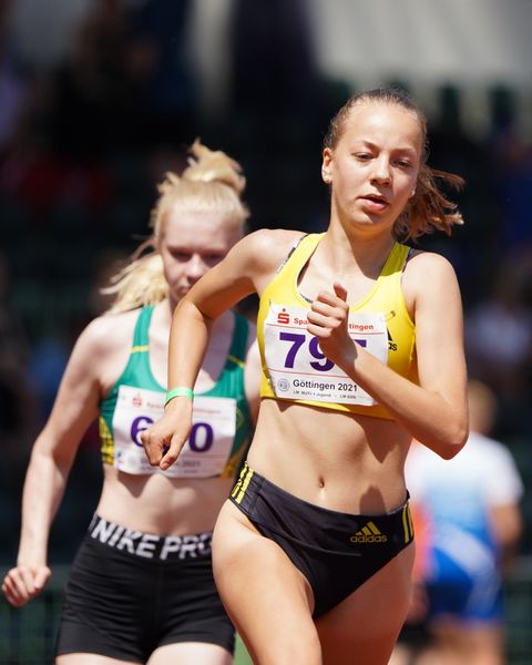 Carolin Hinrichs (VfL Loeningen) am 19.06.2021 waehrend den NLV + BLV Landesmeisterschaften im Jahnstadion in Göttingen