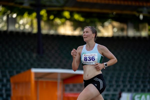 Katharina Stark (VfL Wolfsburg) ueber 5000m am 19.06.2021 waehrend den NLV + BLV Landesmeisterschaften im Jahnstadion in Göttingen