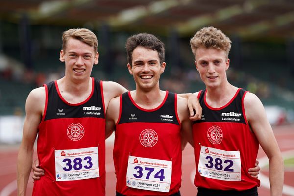 Das 800m-Trio der LG Osnabrueck: Erik Siemer (LG Osnabrueck), Marvin Dierker (LG Osnabrueck) und Andre Rohling (LG Osnabrueck) am 20.06.2021 waehrend den NLV + BLV Landesmeisterschaften im Jahnstadion in Göttingen