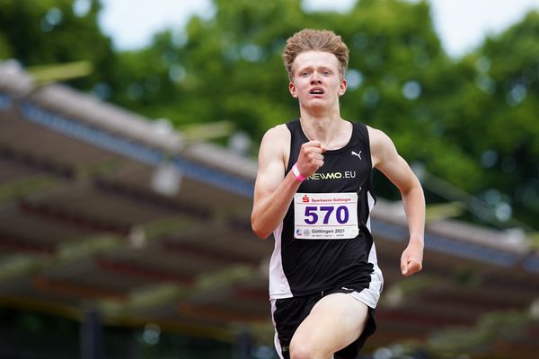 Tammo Doerner (SV Nordenham) ueber 1500m am 20.06.2021 waehrend den NLV + BLV Landesmeisterschaften im Jahnstadion in Göttingen