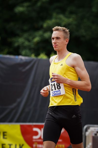 Luis Oberbeck (LG Goettingen) vor dem 400m Vorlauf am 26.06.2021 waehrend den deutschen U23 Leichtathletik-Meisterschaften 2021 im Stadion Oberwerth in Koblenz