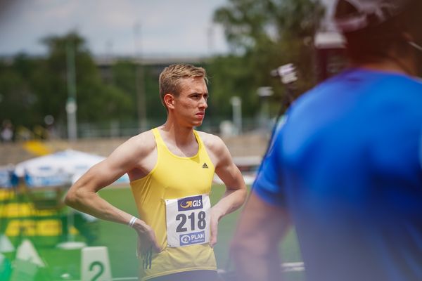 Luis Oberbeck (LG Goettingen) vor dem 400m Vorlauf am 26.06.2021 waehrend den deutschen U23 Leichtathletik-Meisterschaften 2021 im Stadion Oberwerth in Koblenz