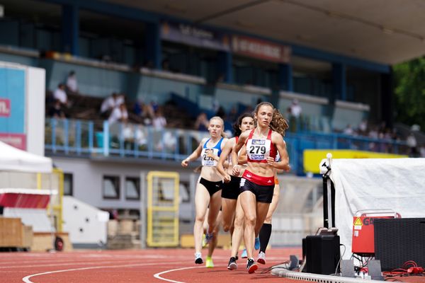 Sarah Fleur Schulze (VfL Eintracht Hannover) im 800m Vorlauf am 26.06.2021 waehrend den deutschen U23 Leichtathletik-Meisterschaften 2021 im Stadion Oberwerth in Koblenz