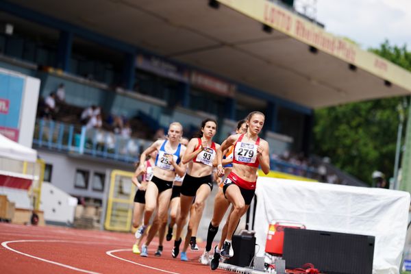 Sarah Fleur Schulze (VfL Eintracht Hannover) im 800m Vorlauf am 26.06.2021 waehrend den deutschen U23 Leichtathletik-Meisterschaften 2021 im Stadion Oberwerth in Koblenz