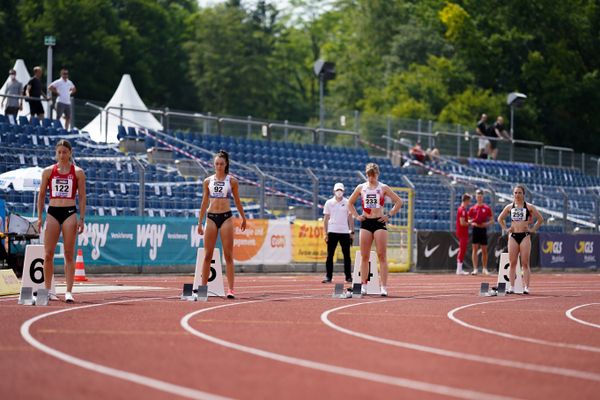 Annkathrin Hoven (TSV Bayer 04 Leverkusen), Sabrina Hafner (LG TELIS FINANZ Regensburg), Talea Prepens (TV Cloppenburg), Marina Scherzl (LG Kreis Dachau) am 27.06.2021 waehrend den deutschen U23 Leichtathletik-Meisterschaften 2021 im Stadion Oberwerth in Koblenz