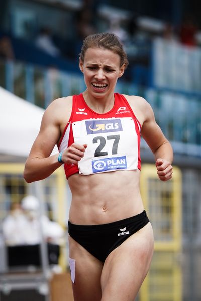 Melanie Boehm (LG Neckar-Enz) im 400m Huerden Finale am 27.06.2021 waehrend den deutschen U23 Leichtathletik-Meisterschaften 2021 im Stadion Oberwerth in Koblenz