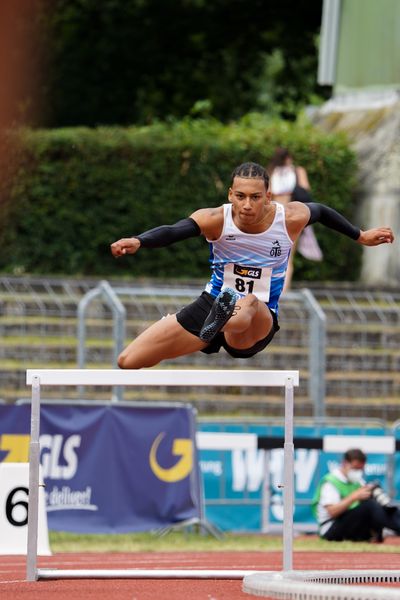 Jordan Gordon (OTB Osnabrueck) im 400m Huerden Finale am 27.06.2021 waehrend den deutschen U23 Leichtathletik-Meisterschaften 2021 im Stadion Oberwerth in Koblenz