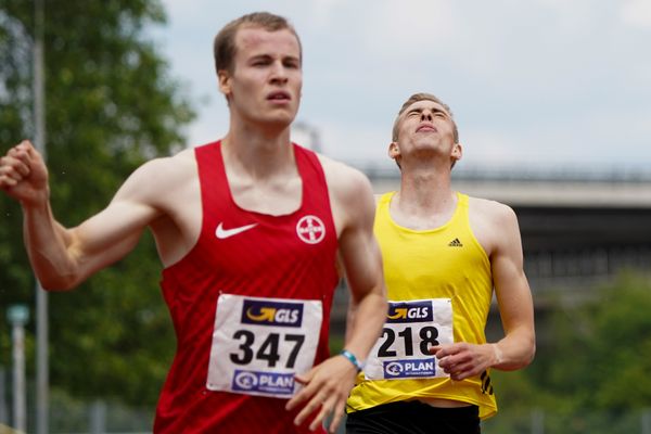 Luis Oberbeck (LG Goettingen) im Ziel am 27.06.2021 waehrend den deutschen U23 Leichtathletik-Meisterschaften 2021 im Stadion Oberwerth in Koblenz