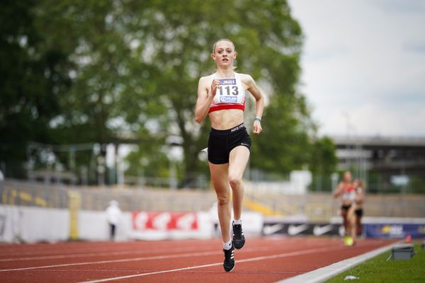 Nele Heymann (TuS Haren) im 1500m Finale am 27.06.2021 waehrend den deutschen U23 Leichtathletik-Meisterschaften 2021 im Stadion Oberwerth in Koblenz