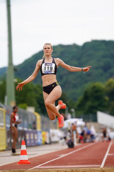 Merle Homeier (LG Goettingen) im Weitsprung am 27.06.2021 waehrend den deutschen U23 Leichtathletik-Meisterschaften 2021 im Stadion Oberwerth in Koblenz