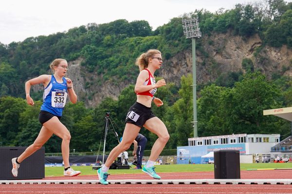 Denise Moser (SFD 75 Duesseldorf-Sued) vor Nele Weike (SV Brackwede) am 27.06.2021 waehrend den deutschen U23 Leichtathletik-Meisterschaften 2021 im Stadion Oberwerth in Koblenz