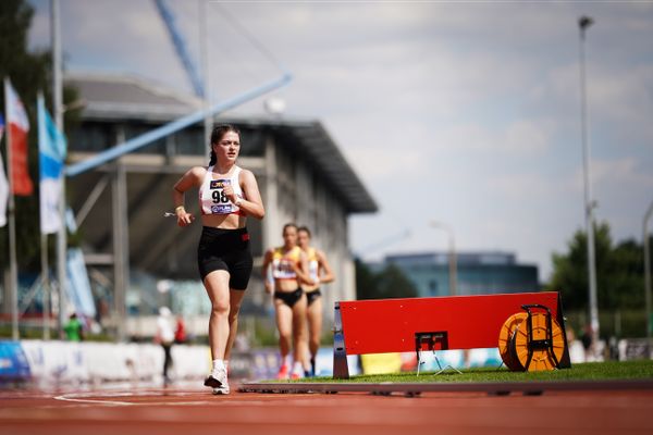 Geherin Lena Sonntag (SC Potsdam) am 30.07.2021 waehrend den deutschen Leichtathletik-Jugendmeisterschaften 2021 in Rostock