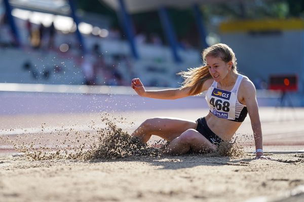 Emily Pischke (Hannover 96) im Dreisprung am 30.07.2021 waehrend den deutschen Leichtathletik-Jugendmeisterschaften 2021 in Rostock