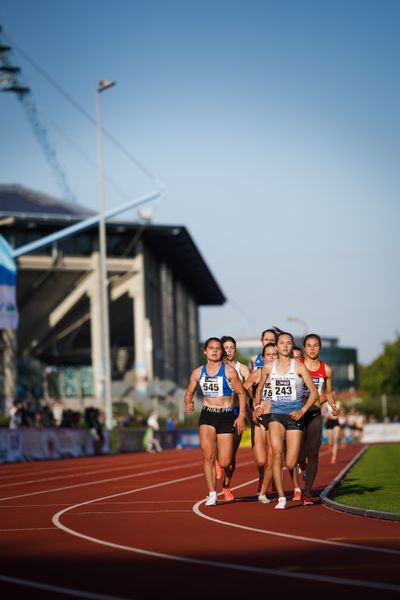 Anneke Vortmeier (ASV Duisburg), Emma Heckel (LG TELIS FINANZ Regensburg) am 30.07.2021 waehrend den deutschen Leichtathletik-Jugendmeisterschaften 2021 in Rostock