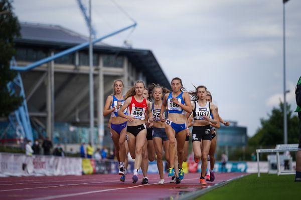 Ida Lefering (LG Olympia Dortmund), Julia Rath (LAC Quelle Fuerth), Bianca Boehnke (VfL Waiblingen) am 31.07.2021 waehrend den deutschen Leichtathletik-Jugendmeisterschaften 2021 in Rostock (Tag 2)