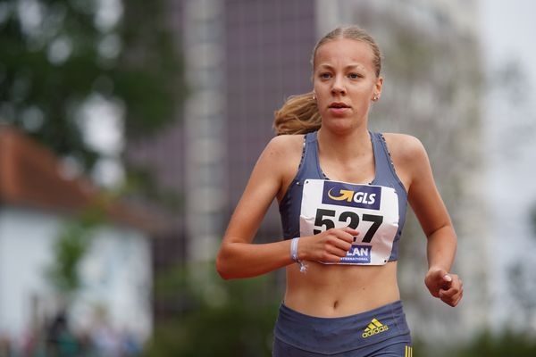 Sophie Hinrichs (VfL Loeningen) am 01.08.2021 waehrend den deutschen Leichtathletik-Jugendmeisterschaften 2021 in Rostock (Tag 3)