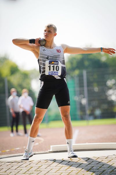 Emanuel Molleker (LG Filder) beim Kugelstossen am 21.08.2021 bei den Deutschen Meisterschaften Mehrkampf im Auestadion in Wesel (Tag 2)