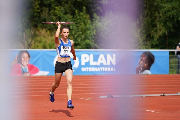 Jenna Fee Feyerabend (TV Gross-Gerau) beim Speerwurf am 21.08.2021 bei den Deutschen Meisterschaften Mehrkampf im Auestadion in Wesel (Tag 2)