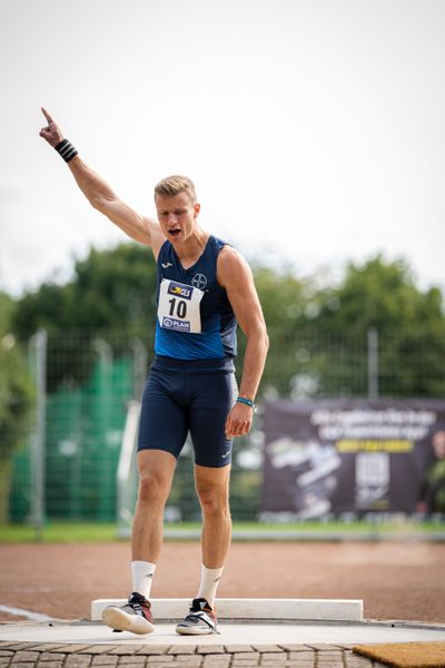 Nico Beckers (LAV Bayer Uerdingen/Dormagen) freut sich ueber seinen Versuch beim Kugelstossen am 21.08.2021 bei den Deutschen Meisterschaften Mehrkampf im Auestadion in Wesel (Tag 2)