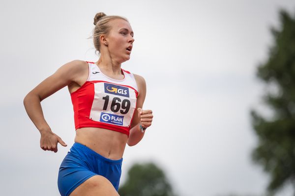 Julia Todt (SV Union Meppen) ueber 800m am 21.08.2021 bei den Deutschen Meisterschaften Mehrkampf im Auestadion in Wesel (Tag 2)