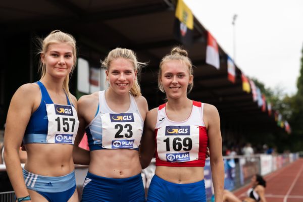 Die Niedersaechsischen Mehrkaempferinnen der U20: Lara Siemer (Rukeli Trollmann e. V.), Marie Dehning (LG Celle-Land) und Julia Todt (SV Union Meppen) am 21.08.2021 bei den Deutschen Meisterschaften Mehrkampf im Auestadion in Wesel (Tag 2)