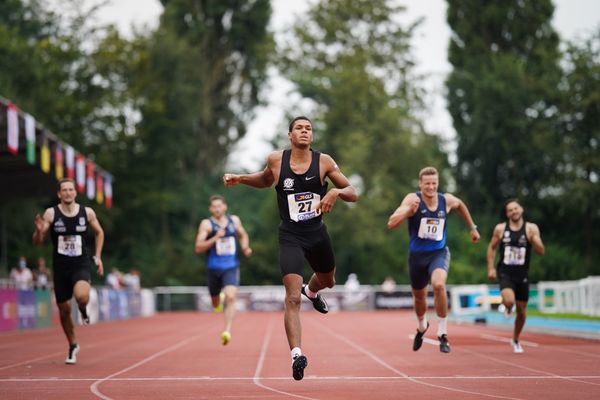 Malik Diakité (Hannover 96) ueber 400m am 21.08.2021 bei den Deutschen Meisterschaften Mehrkampf im Auestadion in Wesel (Tag 2)