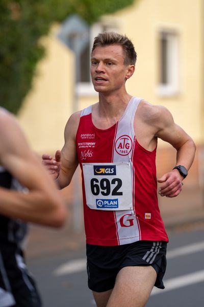 Lothar Wyrwoll (Aachener TG) am 31.10.2021 waehrend der DM 10km Strasse in Uelzen