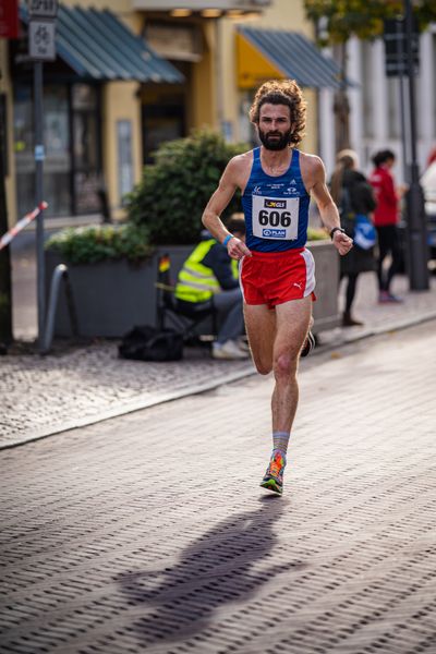 Thorsten Herrig (LAC Olympia 88 Berlin) am 31.10.2021 waehrend der DM 10km Strasse in Uelzen