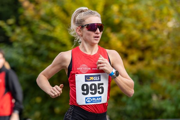 Kristina Hendel (LG Braunschweig) am 31.10.2021 waehrend der DM 10km Strasse in Uelzen