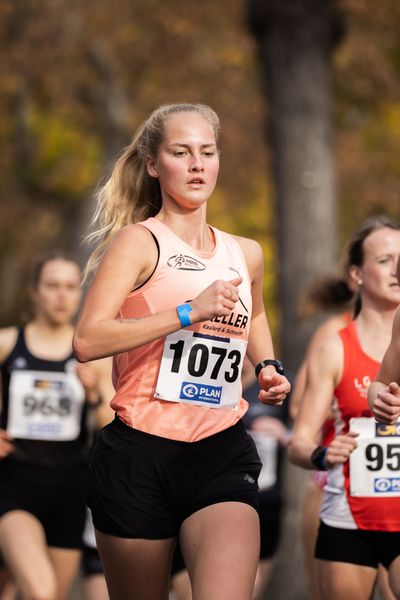 Sonja Vernikov (LAZ PUMA Rhein-Sieg) am 31.10.2021 waehrend der DM 10km Strasse in Uelzen