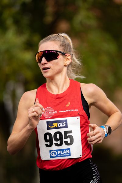 Kristina Hendel (LG Braunschweig) am 31.10.2021 waehrend der DM 10km Strasse in Uelzen