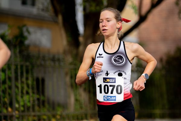 Svea Timm (Lueneburger SV) am 31.10.2021 waehrend der DM 10km Strasse in Uelzen